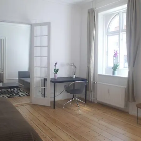 Next To New Harbor / 3 Bedroom & 2 Bath *