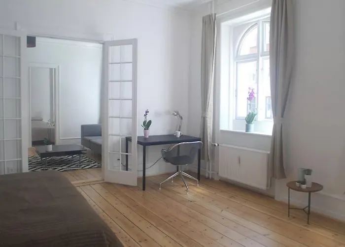 Next To New Harbor / 3 Bedroom & 2 Bath *