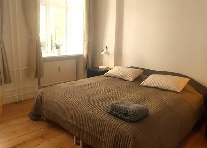 Next To New Harbor / 3 Bedroom & 2 Bath Appartement